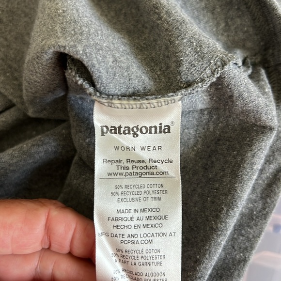 NWOT Patagonia Short Sleeve Tee - Picture 7 of 8